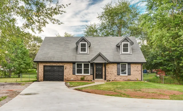 $285,000 | 240 Maplewood Drive, Clarksville, TN 37042