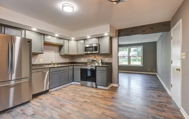 $285,000 | 240 Maplewood Drive, Clarksville, TN 37042