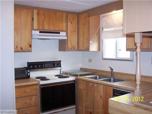3802 Amostown Road Sandy Ridge, NC 27046 - Photo 6 of 16 Kitchen.
