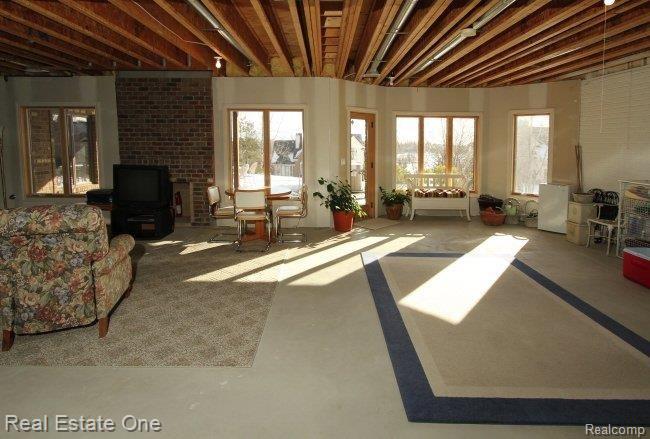 754 Wellington Circle Rochester, MI 48309 - Photo 21 of 21 IMG_9375