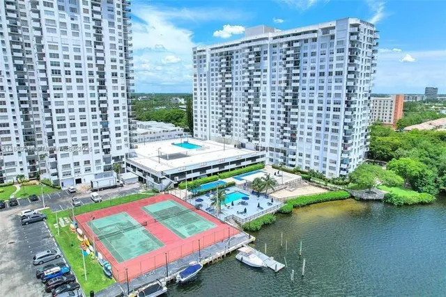 $220,000 | 2750 Northeast 183rd Street, Unit 2707, Aventura, FL 33160