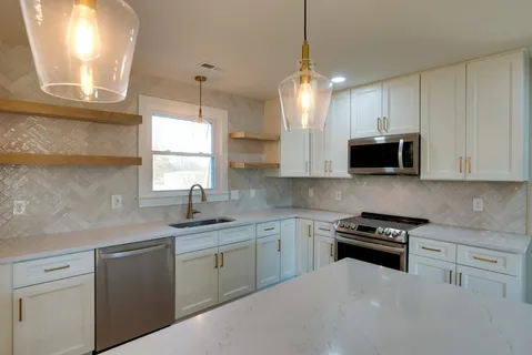 $779,000 | 2194 Hampshire Pike, Columbia, TN 38401