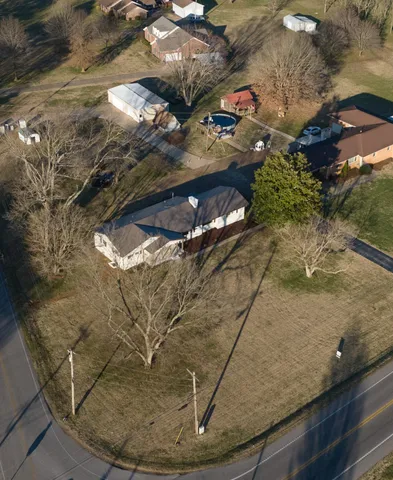 $779,000 | 2194 Hampshire Pike, Columbia, TN 38401