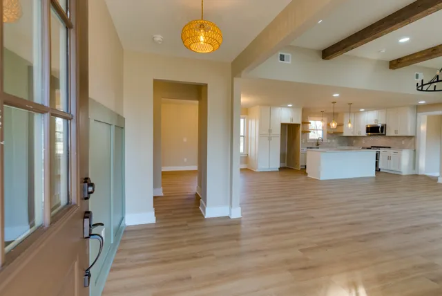 $779,000 | 2194 Hampshire Pike, Columbia, TN 38401