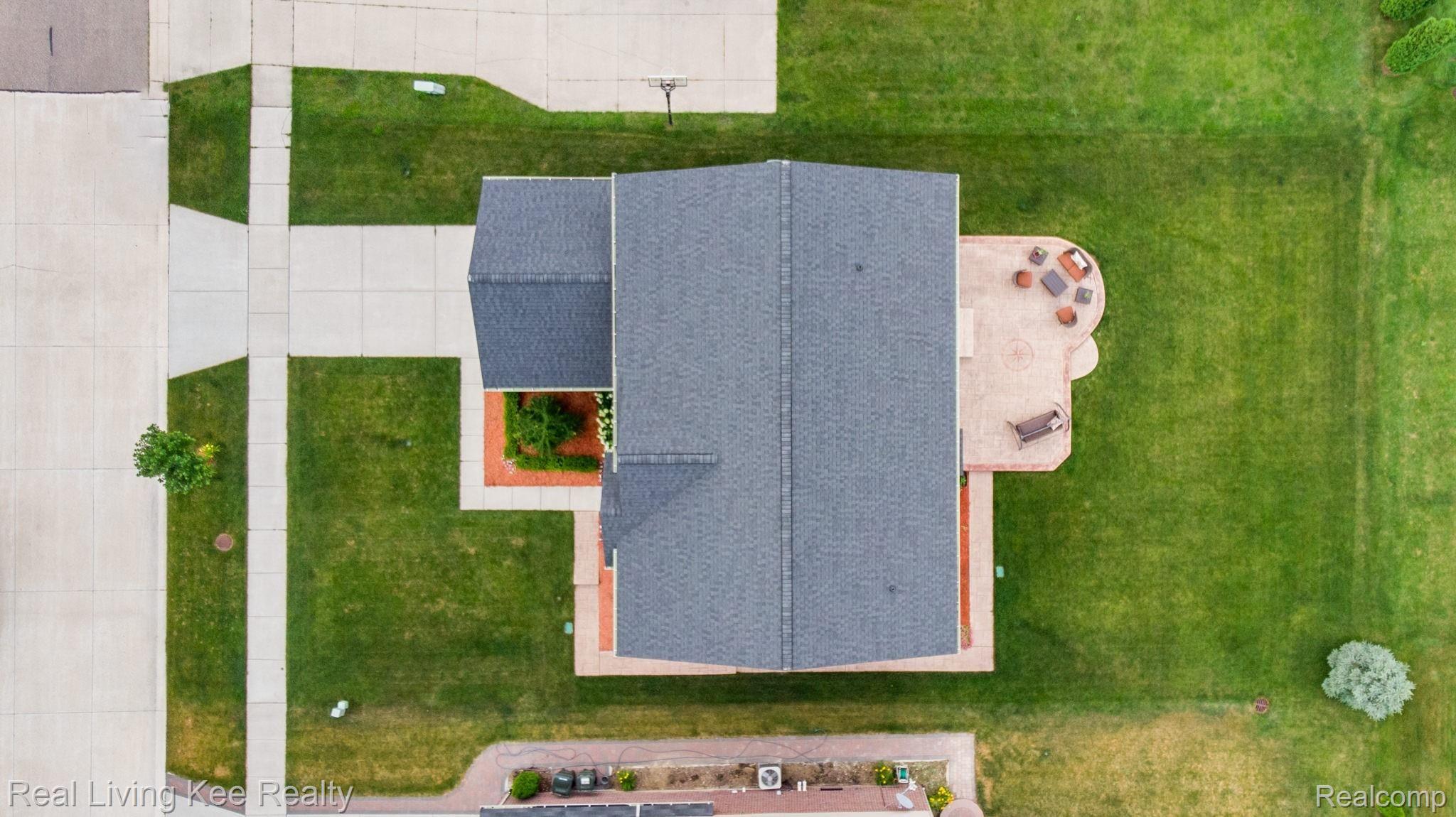 3175 Wren Lane Rochester, MI 48309 - Photo 46 of 46 3175-Wren-Ln-45.jpg