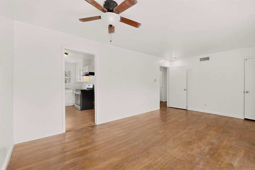 10841 Ruth Ann Drive Dallas, TX 75228 - Photo 13 of 39