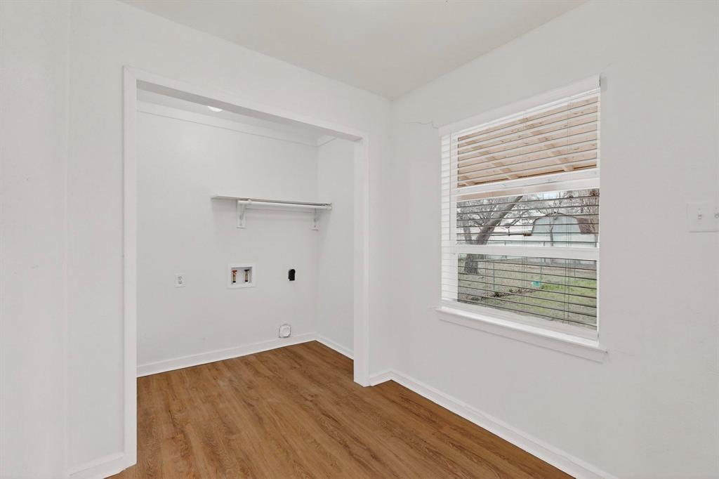 10841 Ruth Ann Drive Dallas, TX 75228 - Photo 15 of 39