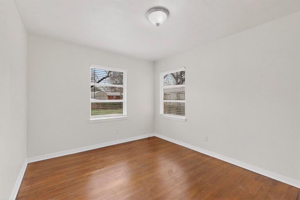 10841 Ruth Ann Drive Dallas, TX 75228 - Photo 17 of 39