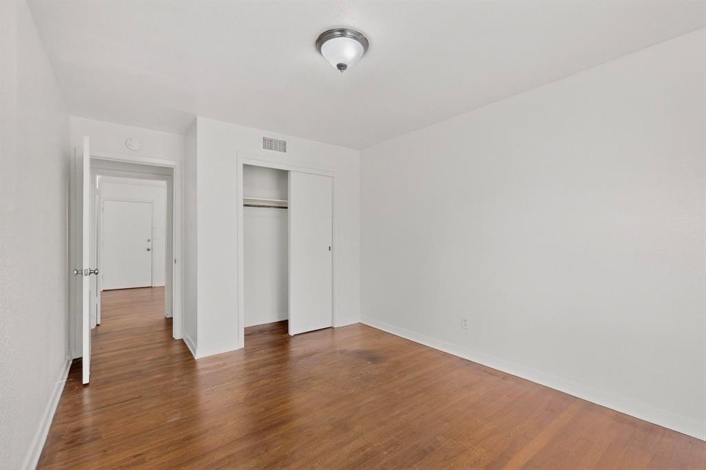 10841 Ruth Ann Drive Dallas, TX 75228 - Photo 20 of 39