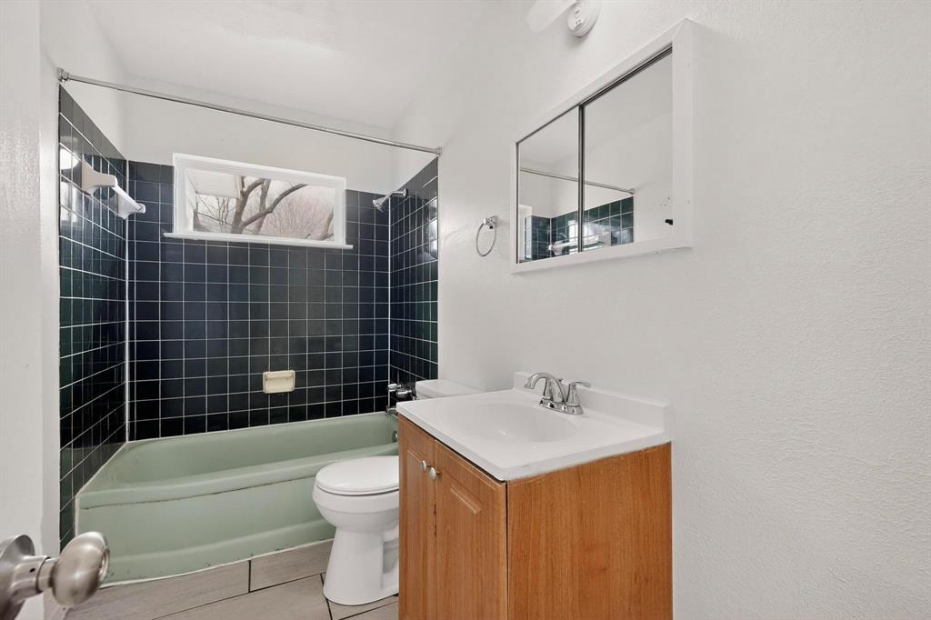 10841 Ruth Ann Drive Dallas, TX 75228 - Photo 22 of 39