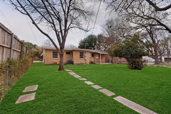 $1,750 | 10841 Ruth Ann Drive, Dallas, TX 75228