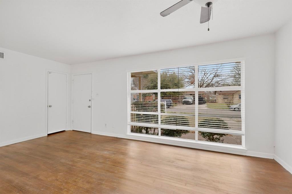 10841 Ruth Ann Drive Dallas, TX 75228 - Photo 6 of 39