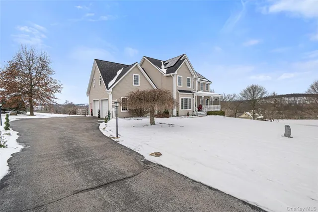 $825,000 | 140 Gate Schoolhouse Road, New Hampton, NY 10958