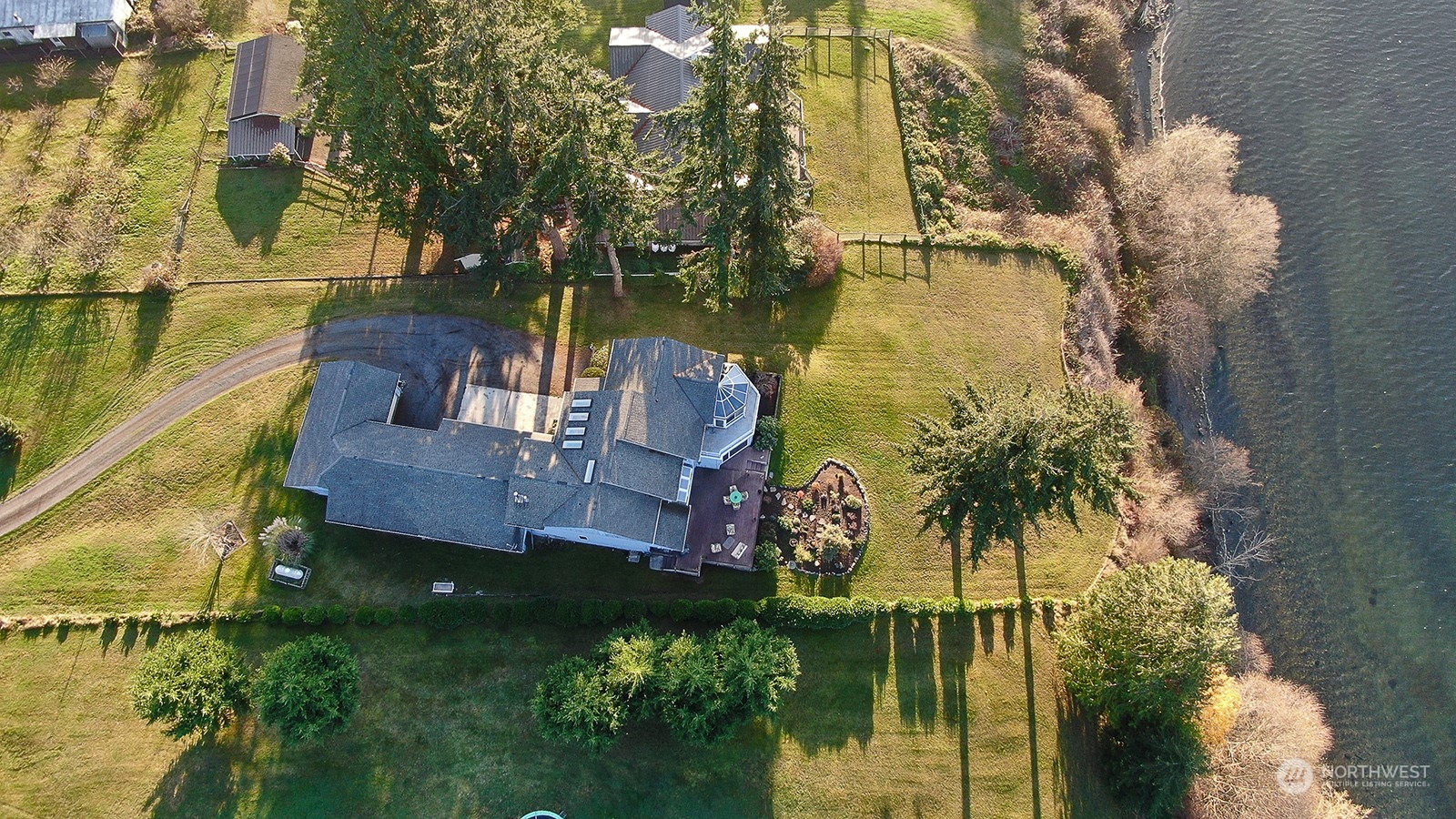 5380 East Harbor Road Freeland, WA 98249 - Photo 39 of 40 Gallery Image 39