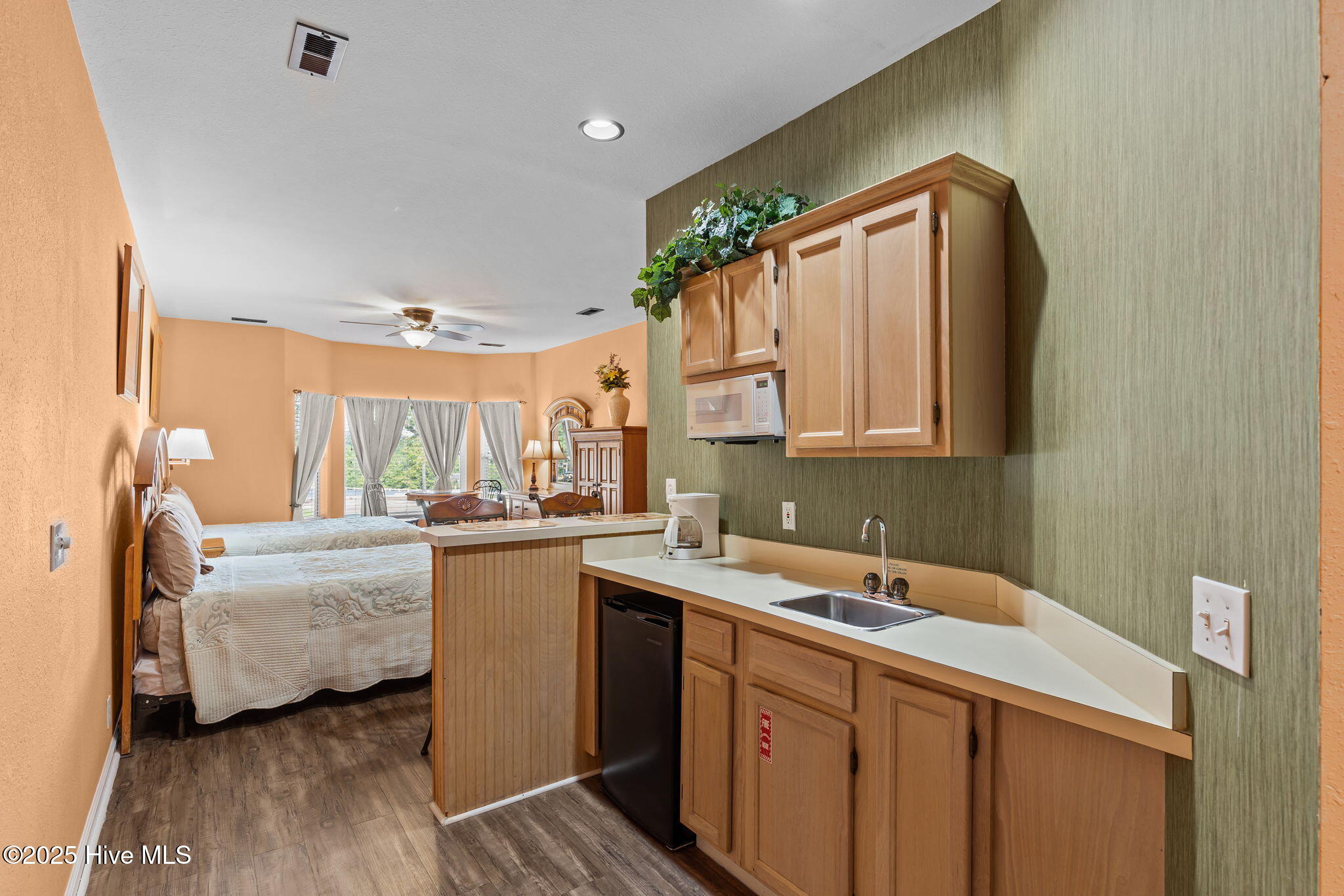 213 Kings Trail, Unit 1004 Sunset Beach, NC 28468 - Photo 34 of 56 Lockout Kitchen space