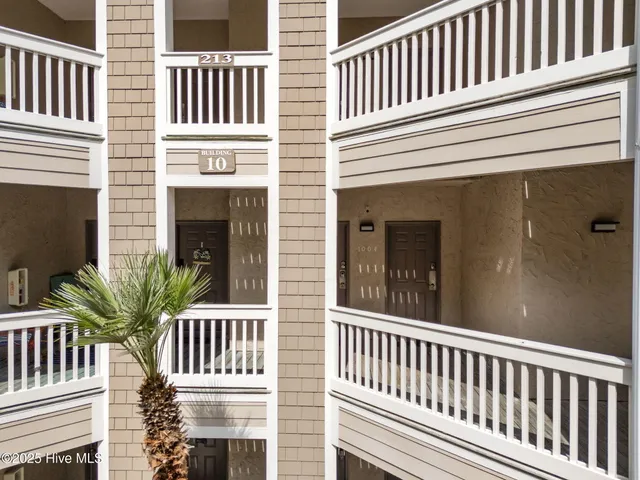 $295,000 | 213 Kings Trail, Unit 1004, Sunset Beach, NC 28468