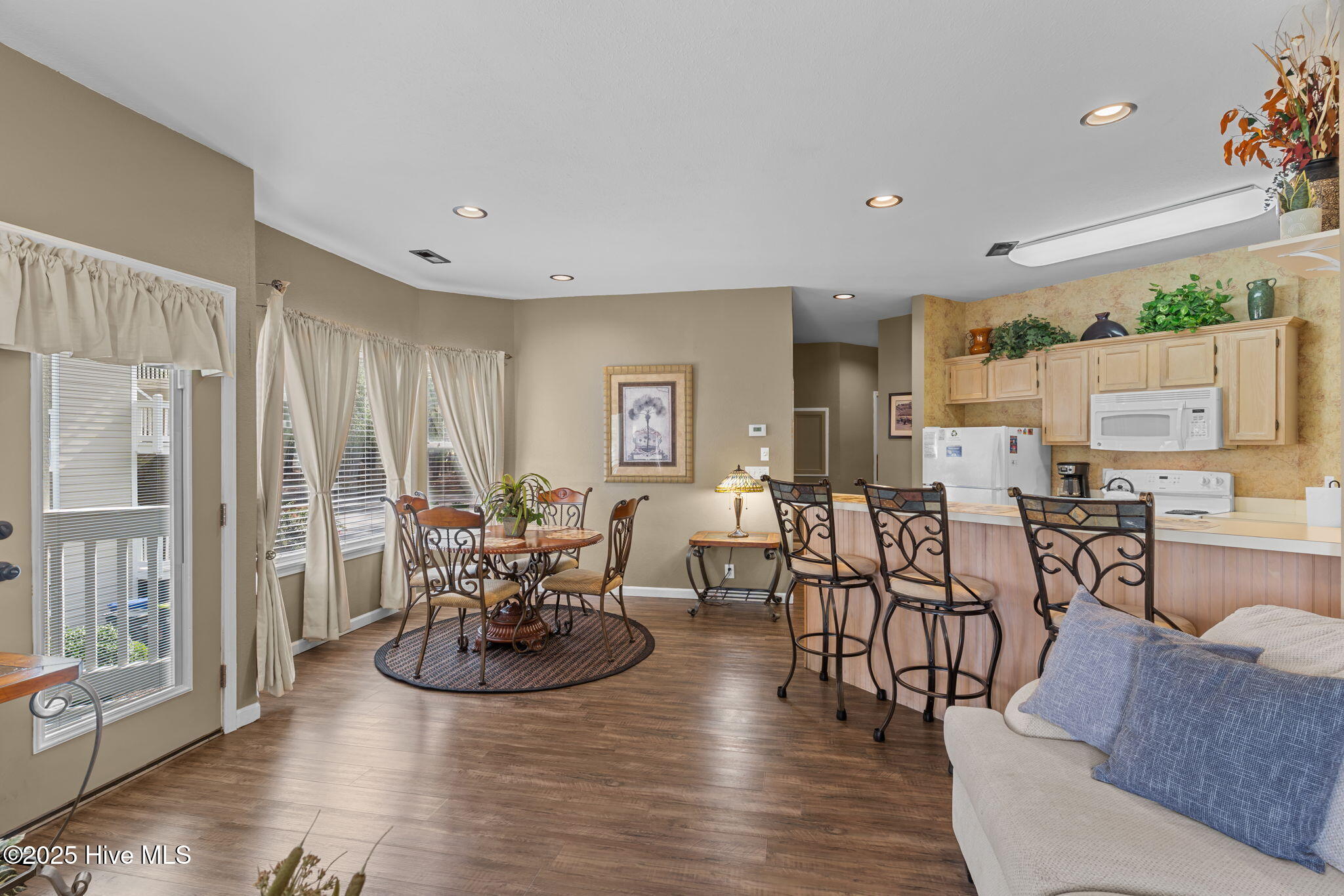 213 Kings Trail, Unit 1004 Sunset Beach, NC 28468 - Photo 9 of 56 22-web-or-mls-BTS08995