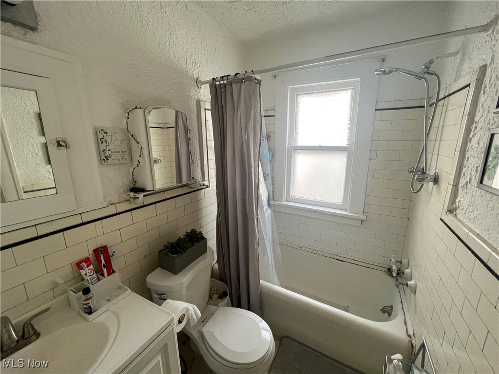 3633 Cedarbrook Road Cleveland, OH 44118 - Photo 8 of 19