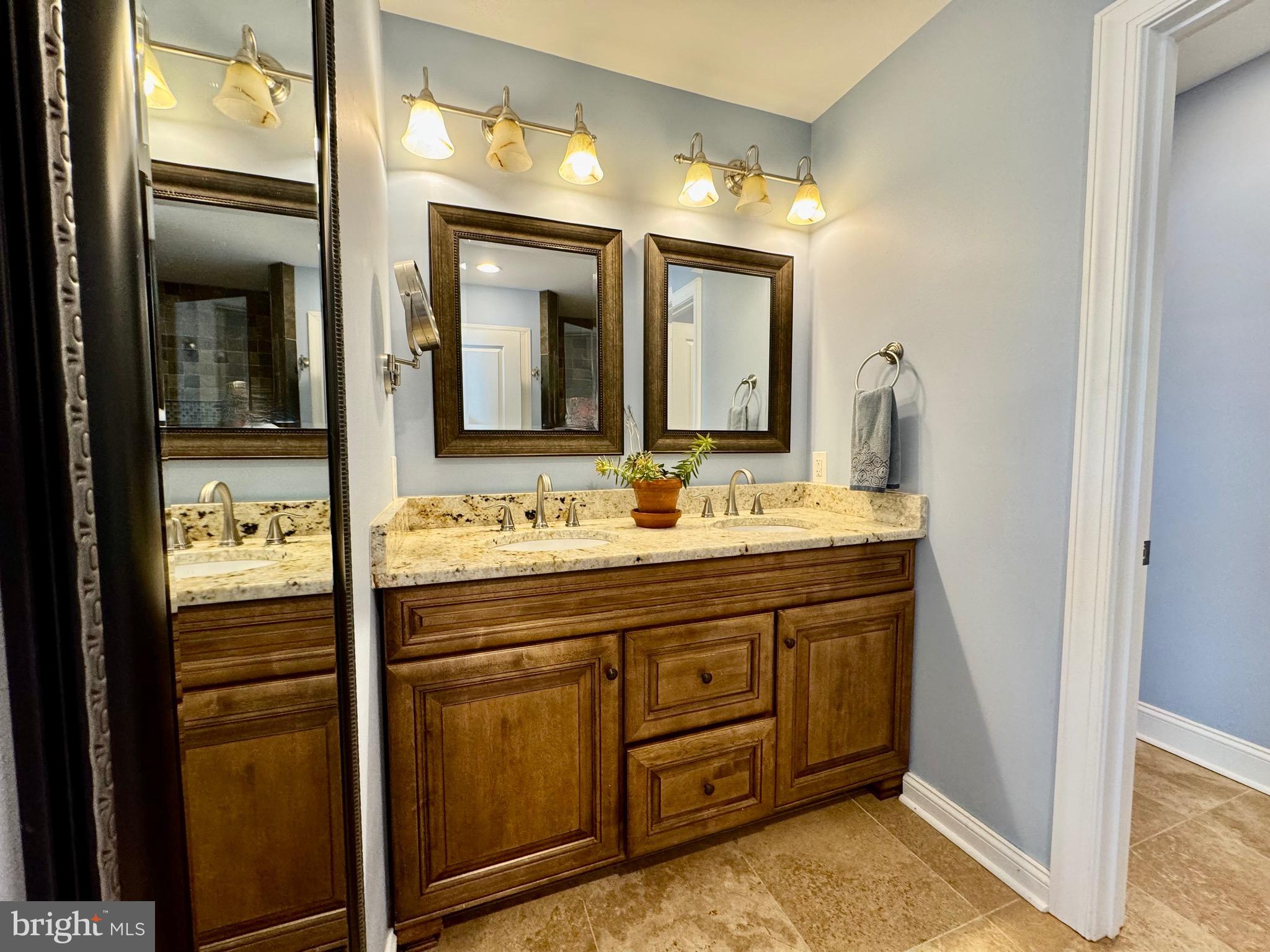 336 Riverside Drive Pasadena, MD 21122 - Photo 28 of 39 Primary bath, double sinks