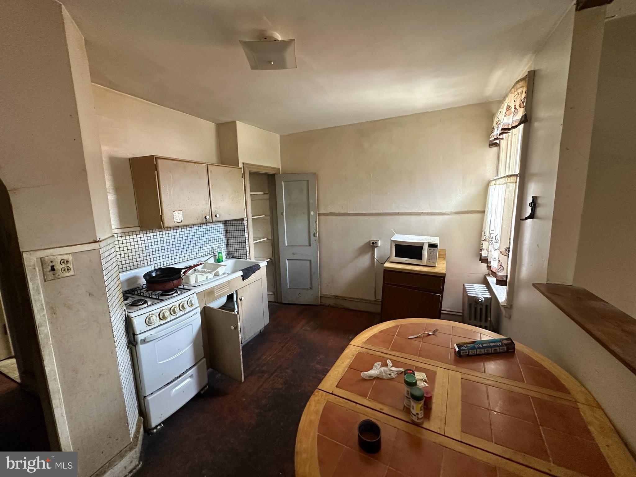 4753 Rorer Street Philadelphia, PA 19120 - Photo 7 of 17