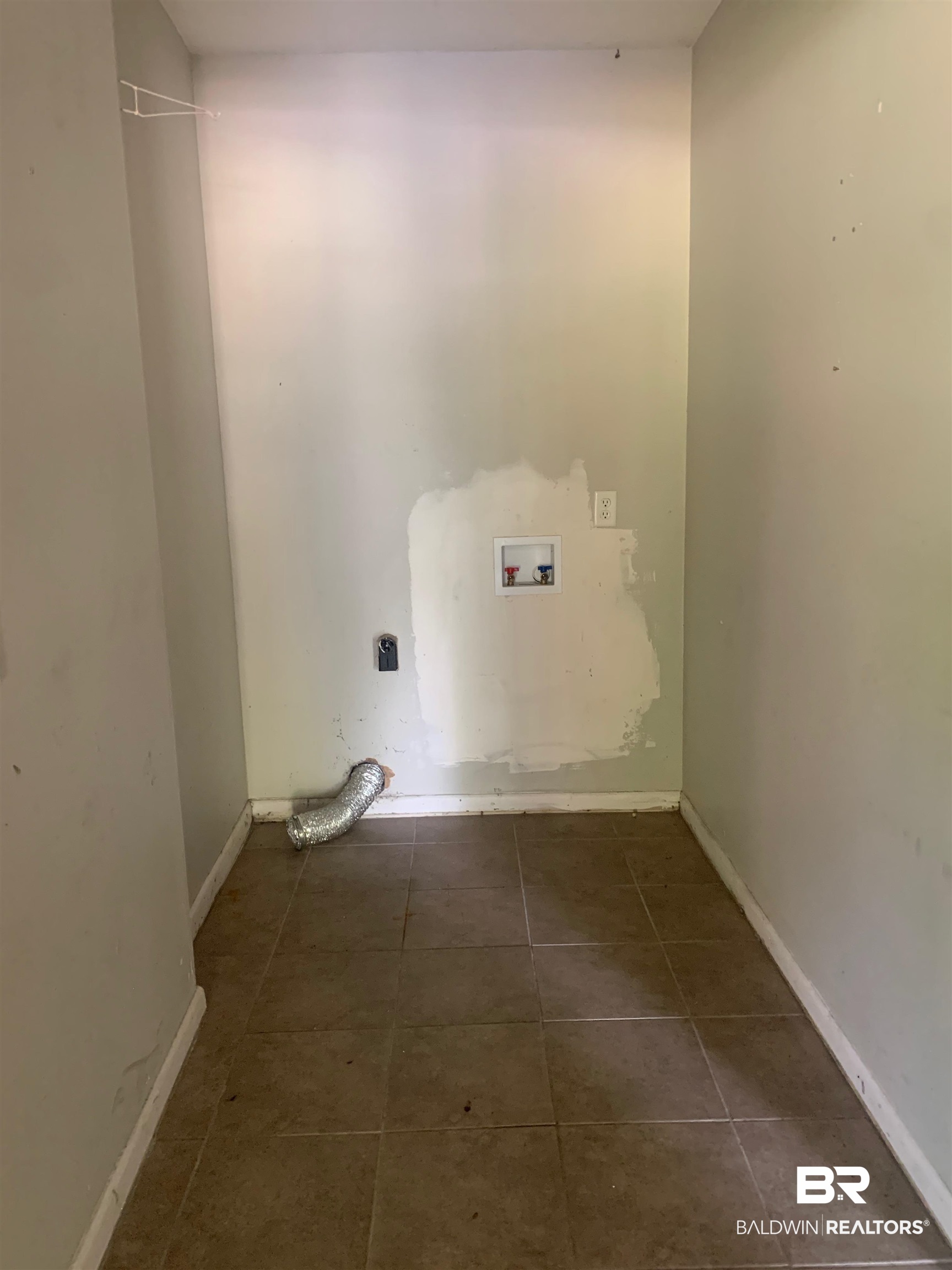 5500 Vanderbilt Court Mobile, AL 36608 - Photo 4 of 12