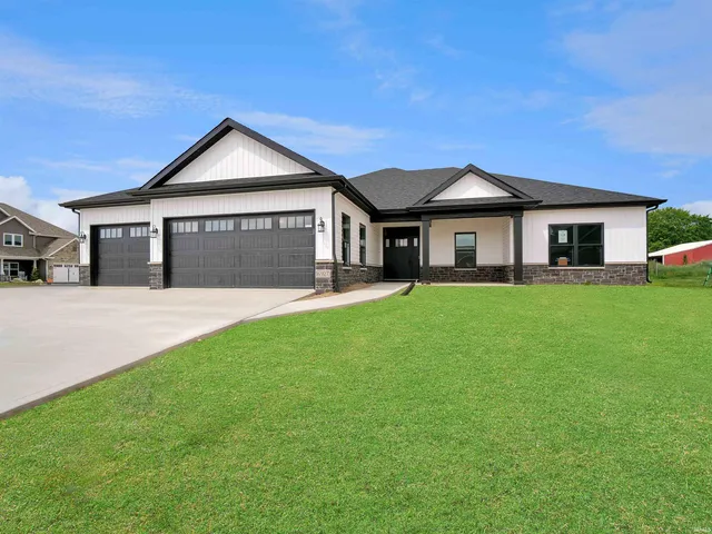 $449,900 | 16927 Hillsong Lane, Huntertown, IN 46748