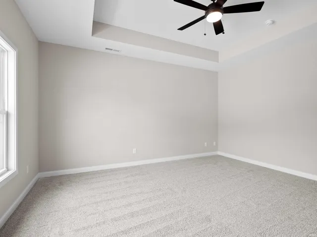 $449,900 | 16927 Hillsong Lane, Huntertown, IN 46748