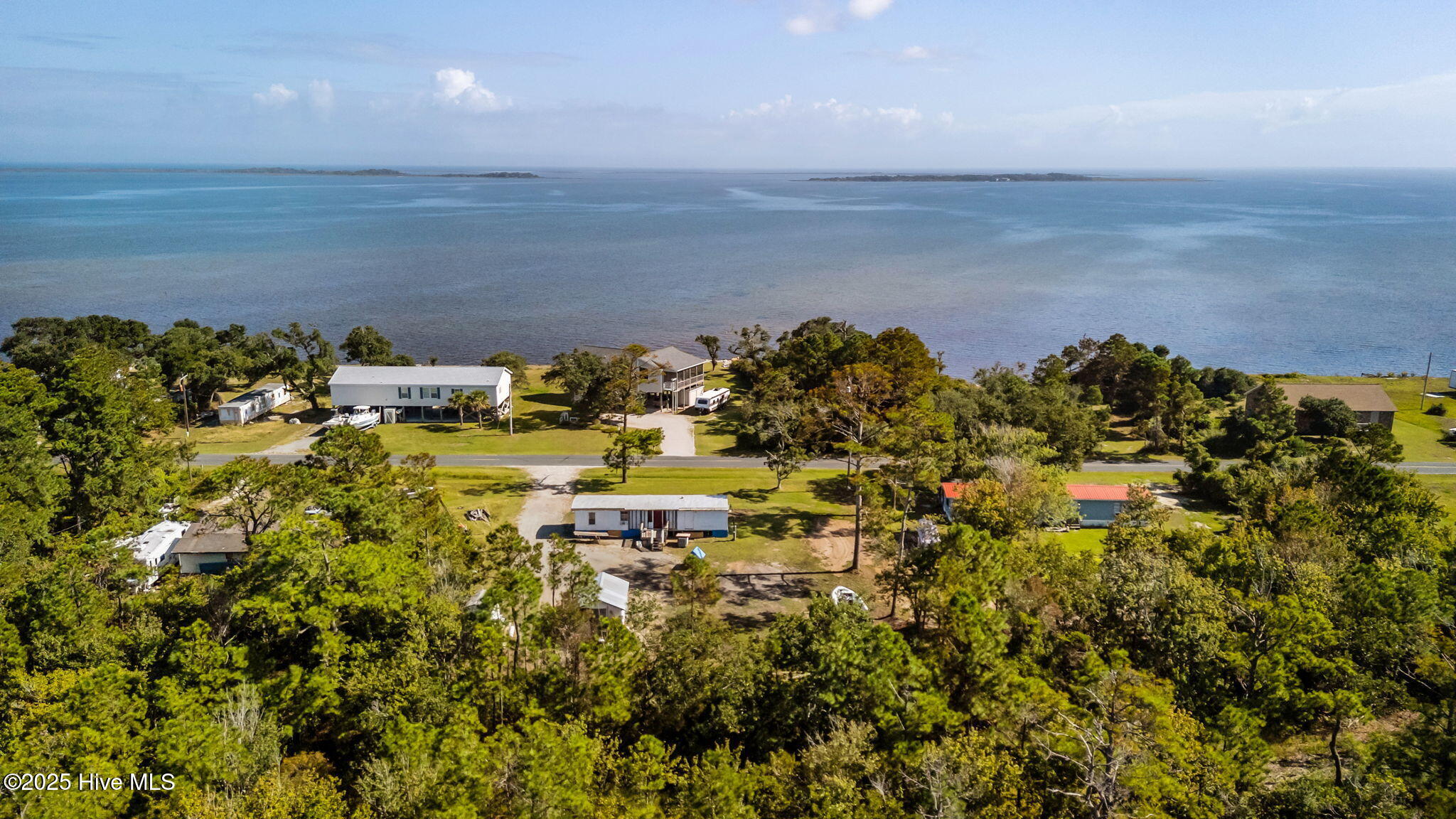 424 Lola Road Cedar Island, NC 28520 - Photo 5 of 8 424 Lola Rd 4