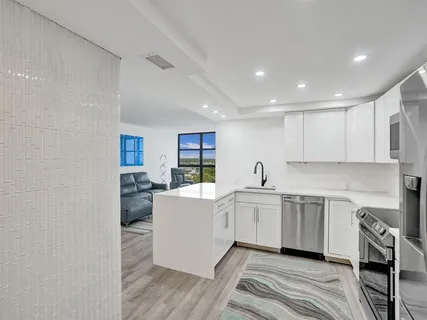 $289,000 | 200 Leslie Drive, Unit 723, Hallandale Beach, FL 33009