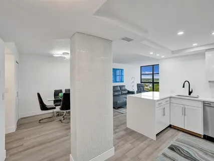 $289,000 | 200 Leslie Drive, Unit 723, Hallandale Beach, FL 33009