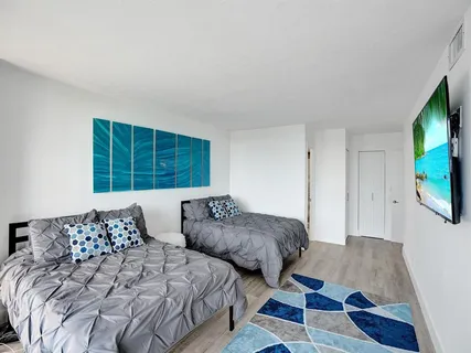 $289,000 | 200 Leslie Drive, Unit 723, Hallandale Beach, FL 33009