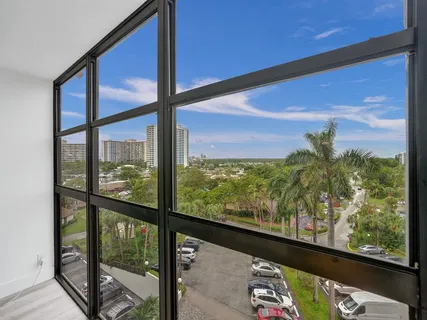 $289,000 | 200 Leslie Drive, Unit 723, Hallandale Beach, FL 33009