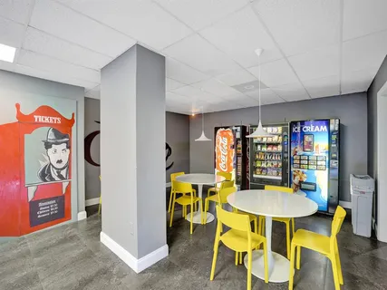 $289,000 | 200 Leslie Drive, Unit 723, Hallandale Beach, FL 33009