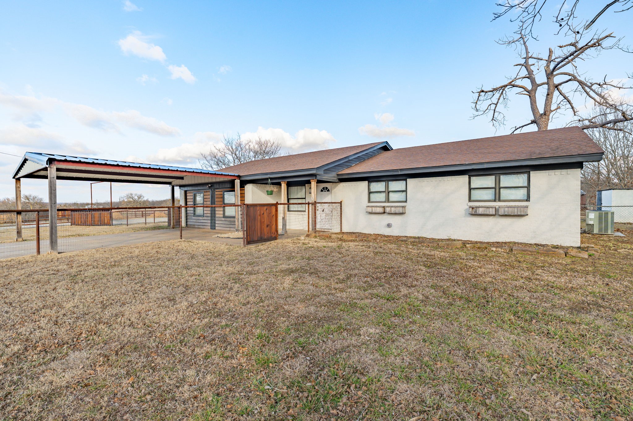 1193 Withers Road Mineral Wells, TX 76067 - Photo 3 of 50