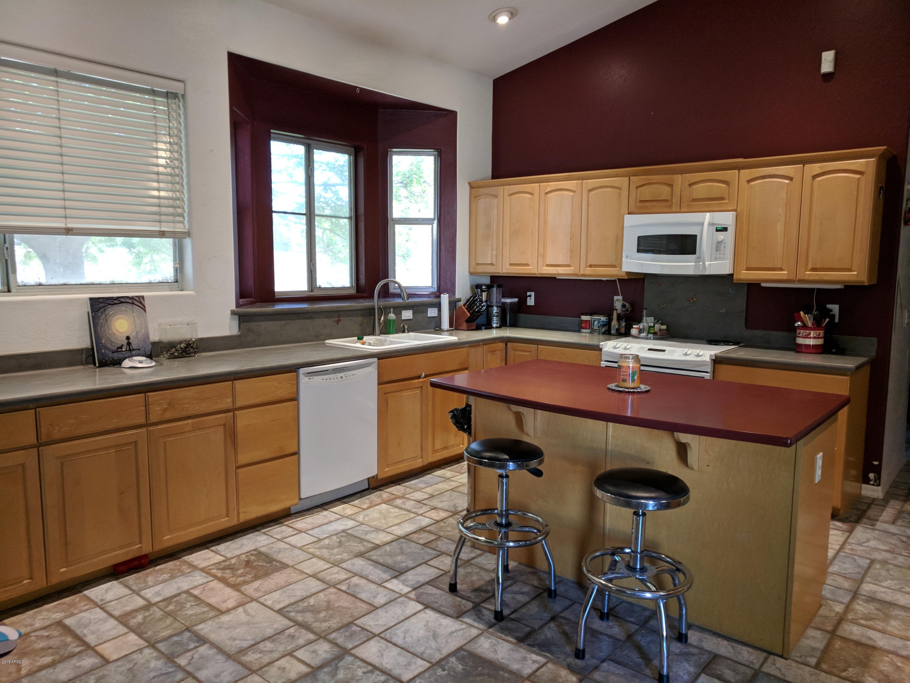 15522 East Via Del Rancho Gilbert, AZ 85298 - Photo 2 of 43 IMG_20180503_120212