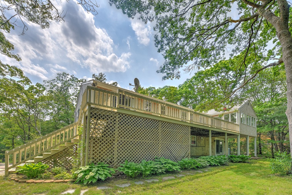 16 Thatcher Road Plymouth, MA 02360 - Photo 5 of 30 Gallery Image 5