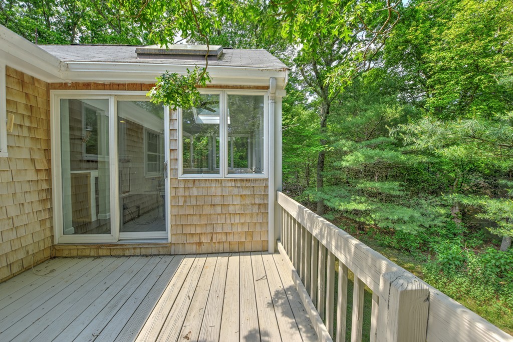 16 Thatcher Road Plymouth, MA 02360 - Photo 7 of 30 Gallery Image 7