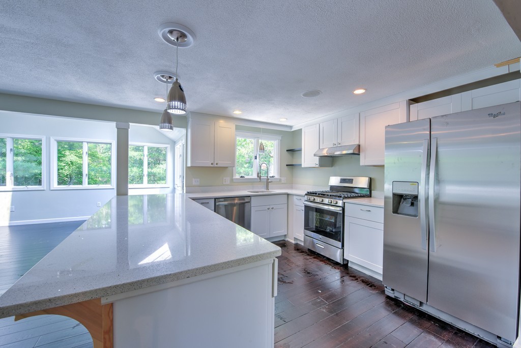 16 Thatcher Road Plymouth, MA 02360 - Photo 8 of 30 Gallery Image 8