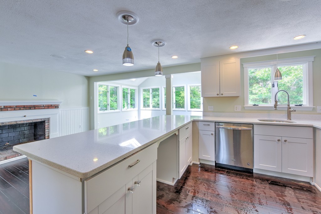 16 Thatcher Road Plymouth, MA 02360 - Photo 10 of 30 Gallery Image 10