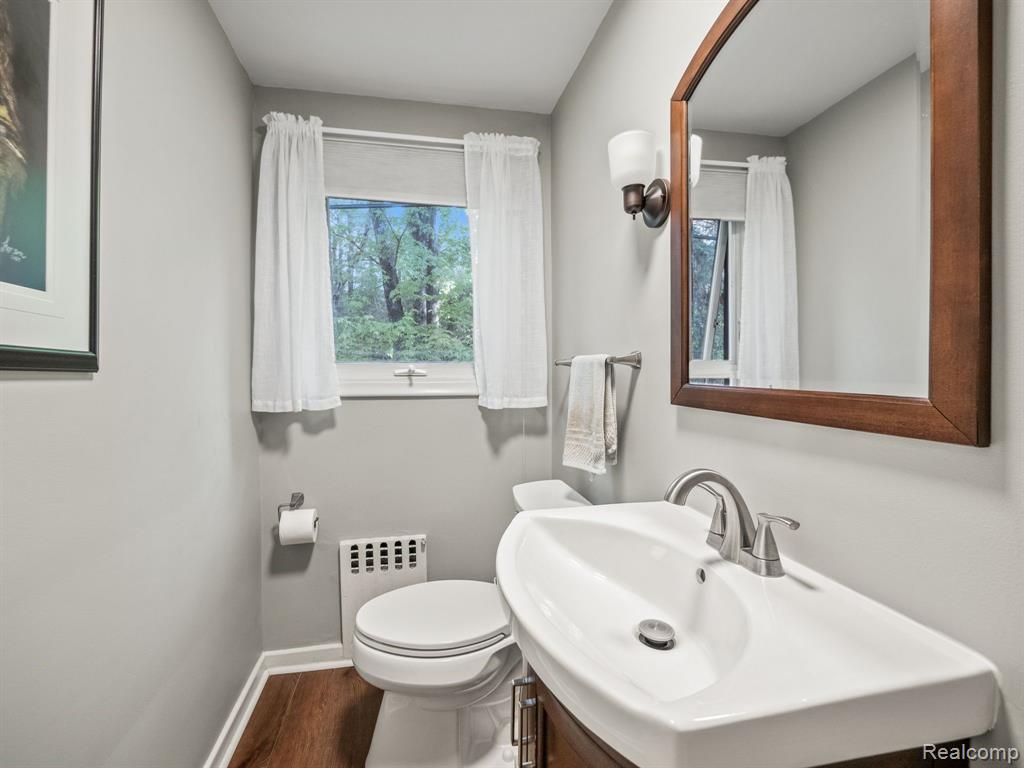 971 Dutton Road Rochester Hills, MI 48306 - Photo 38 of 51