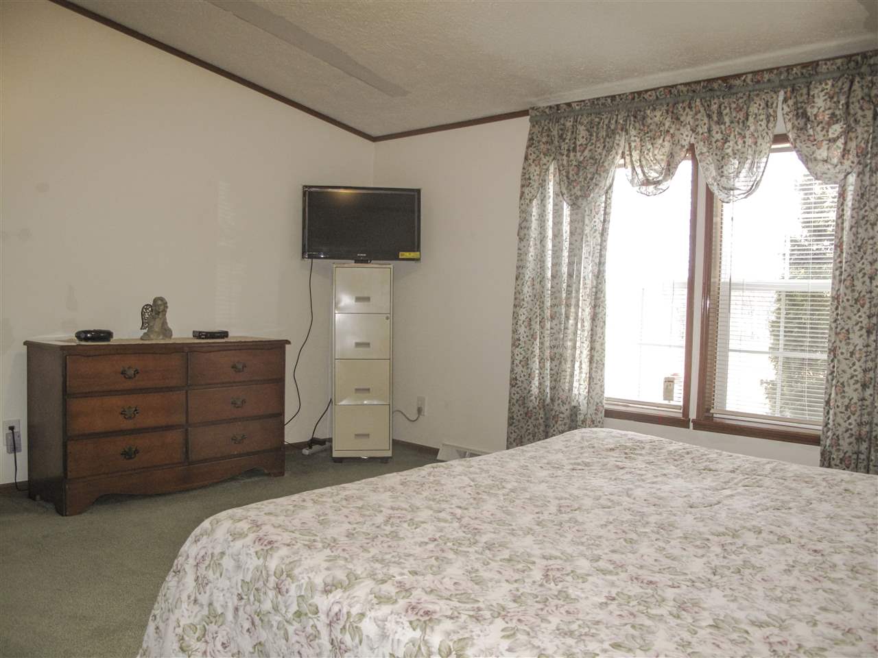 435 Hawkins Road Ferrisburgh, VT 05456 - Photo 14 of 20