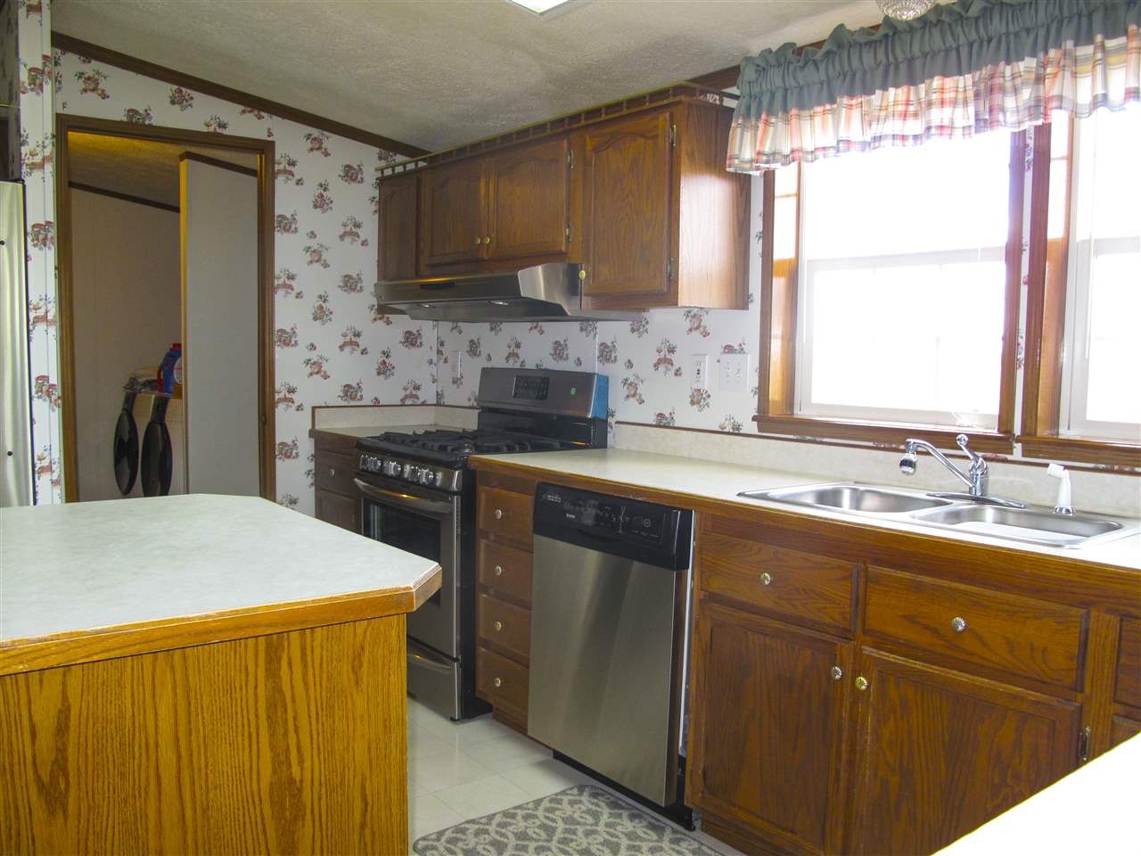 435 Hawkins Road Ferrisburgh, VT 05456 - Photo 6 of 20