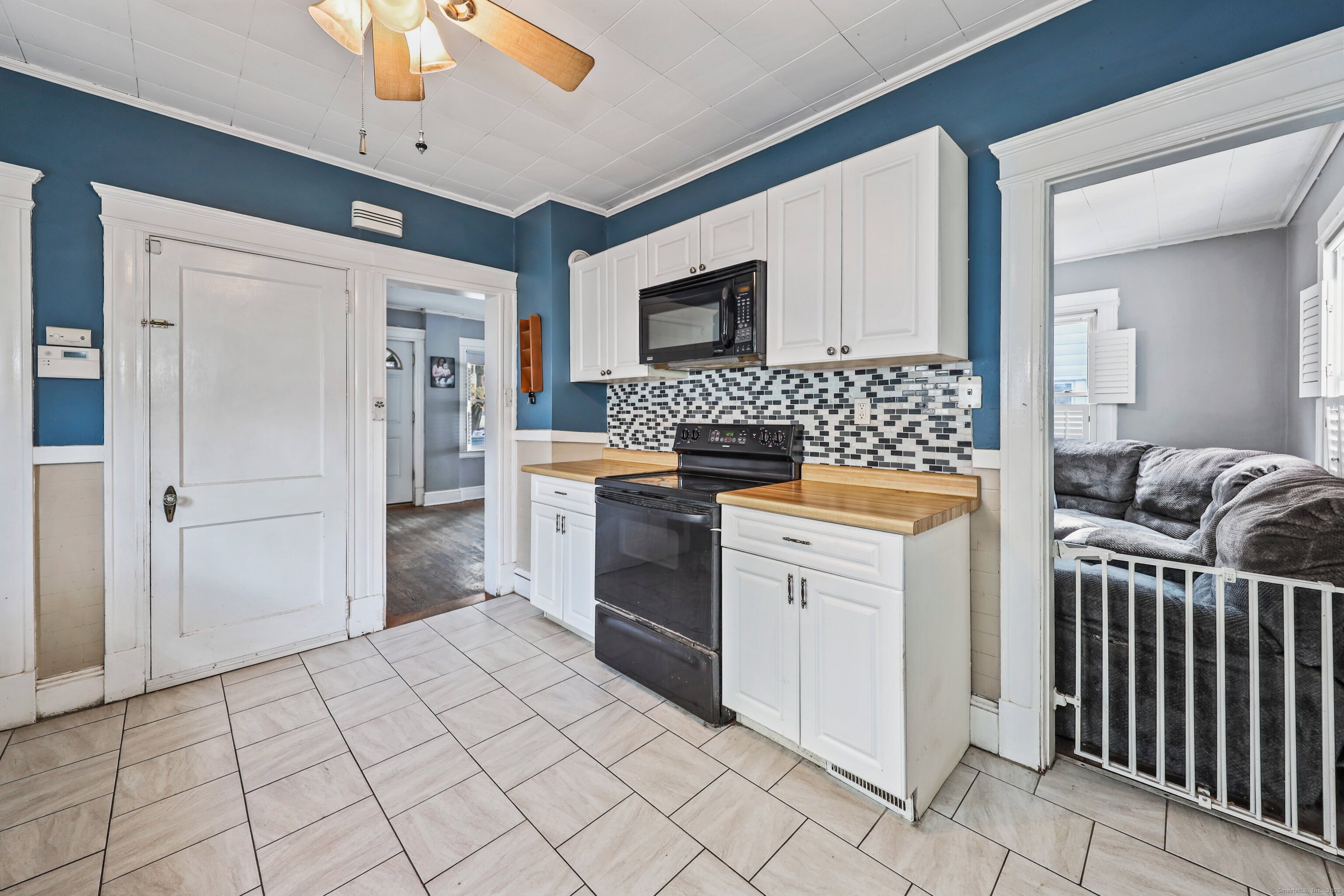 263 Atwood Avenue Waterbury, CT 06705 - Photo 14 of 36