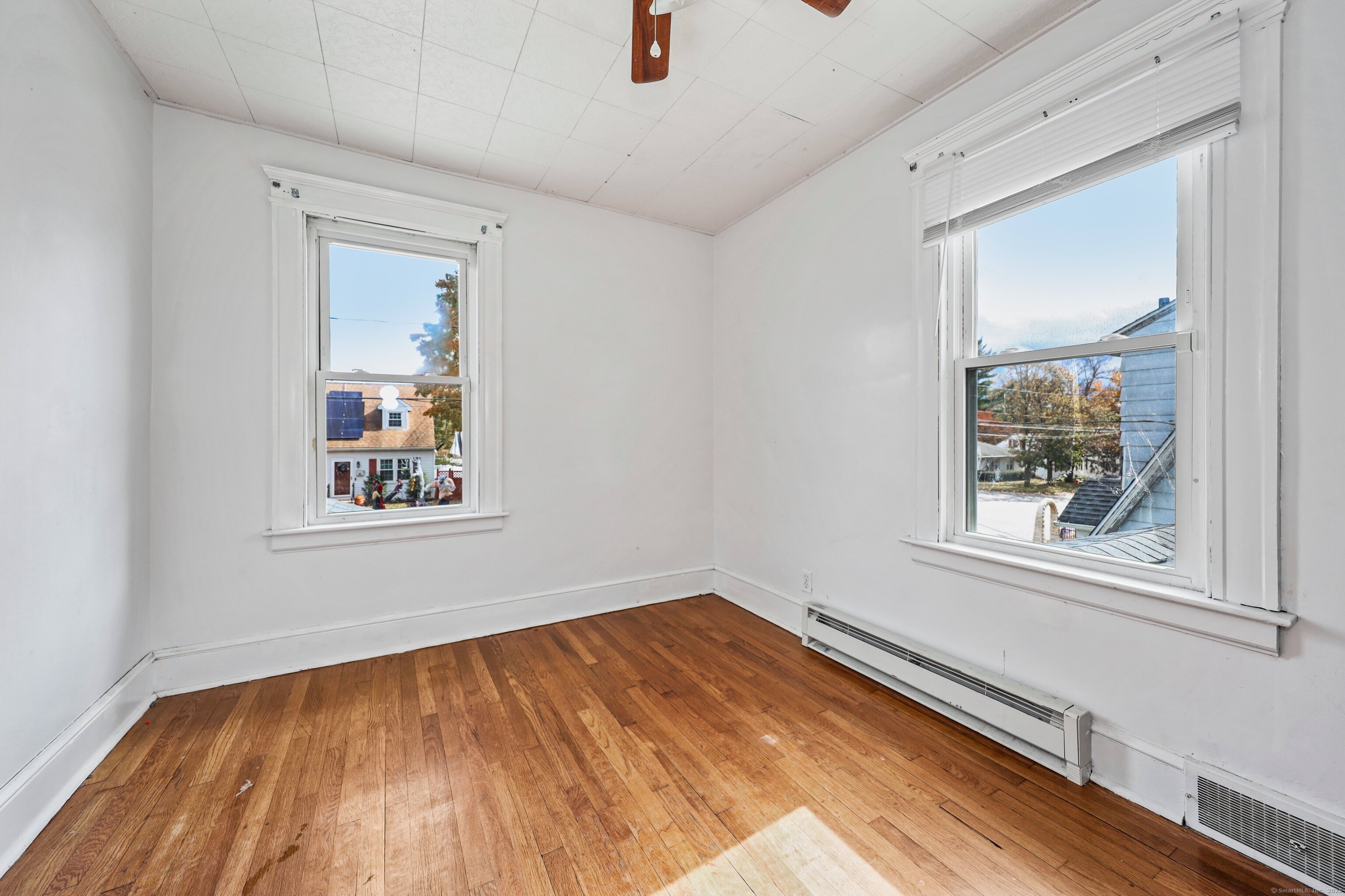 263 Atwood Avenue Waterbury, CT 06705 - Photo 19 of 36