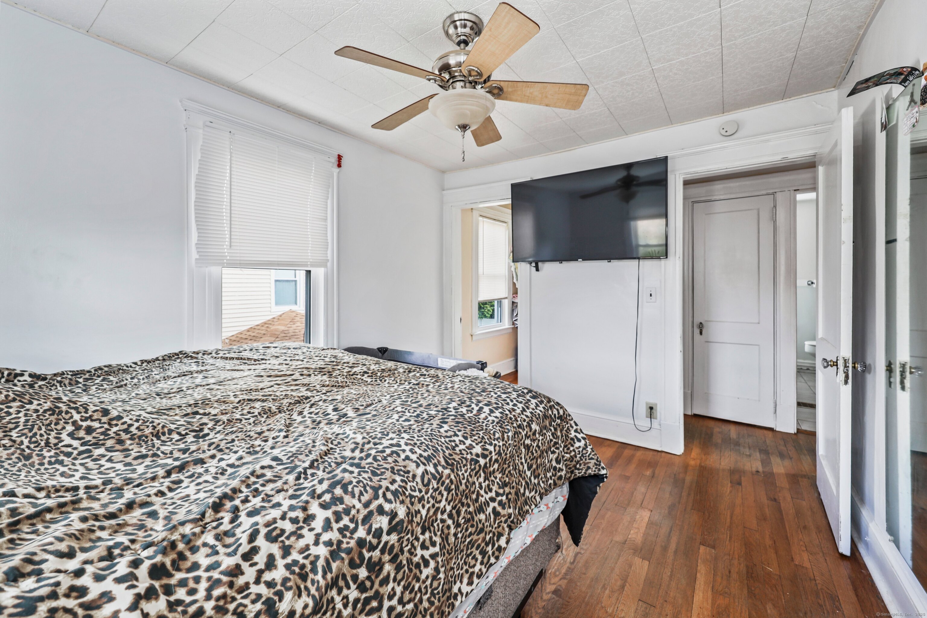 263 Atwood Avenue Waterbury, CT 06705 - Photo 24 of 36