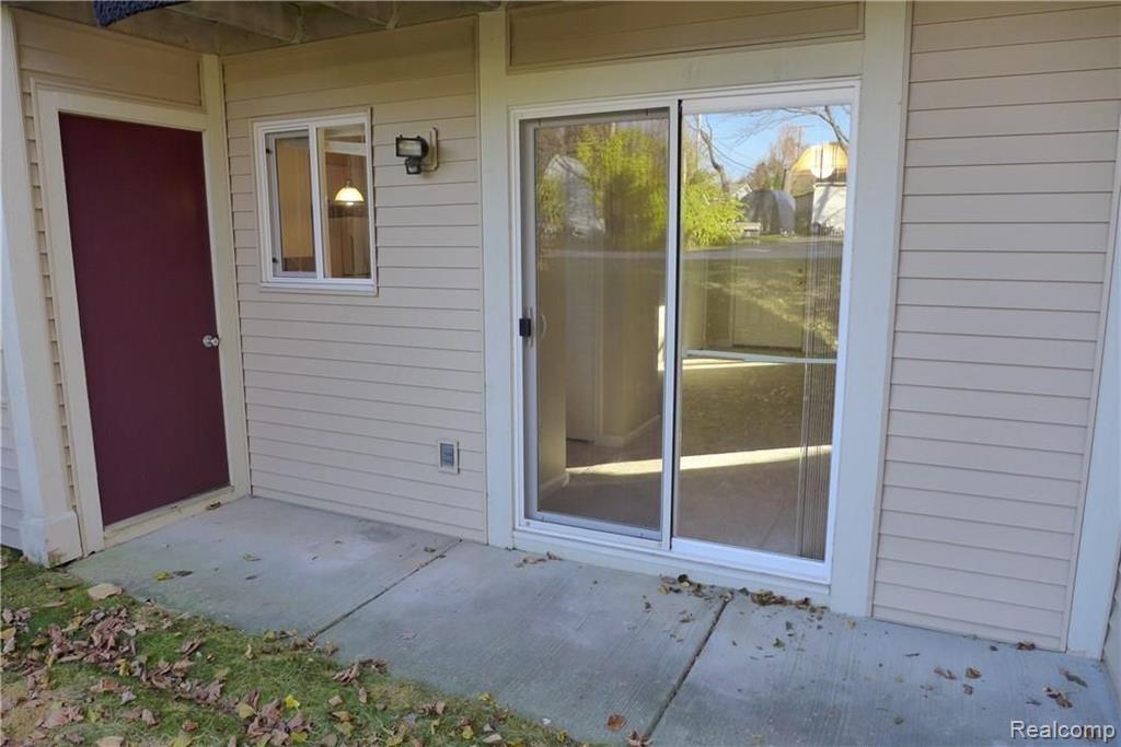 1530 Porter Circle Rochester Hills, MI 48307 - Photo 11 of 14