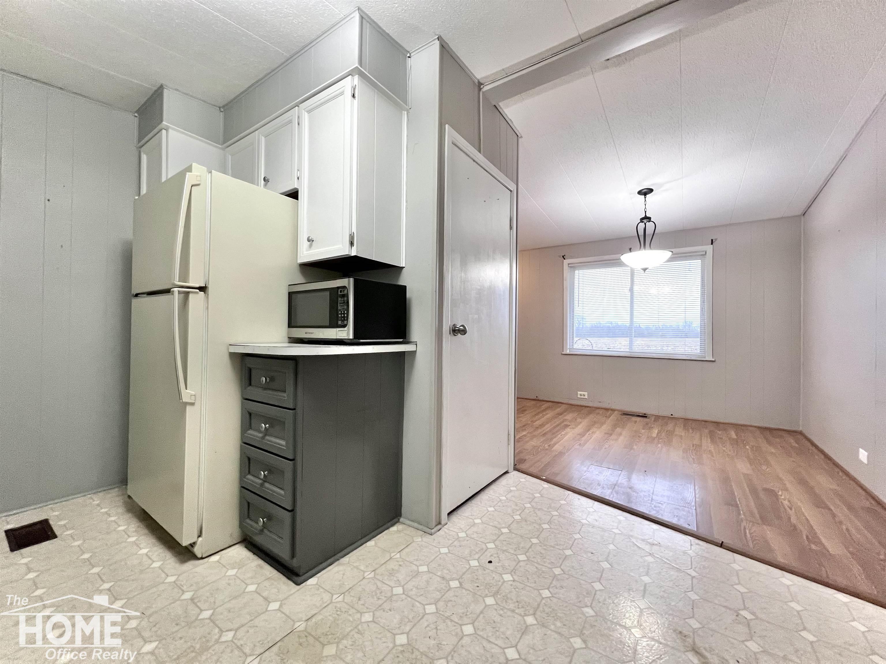 10861 East Bennington Road Durand, MI 48429 - Photo 13 of 45 50162810-69c3afa2-2b15-40ce-b66a-dbb4636098eb.JPG