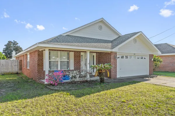 $385,000 | 767 Pearl Sand Drive, Mary Esther, FL 32569
