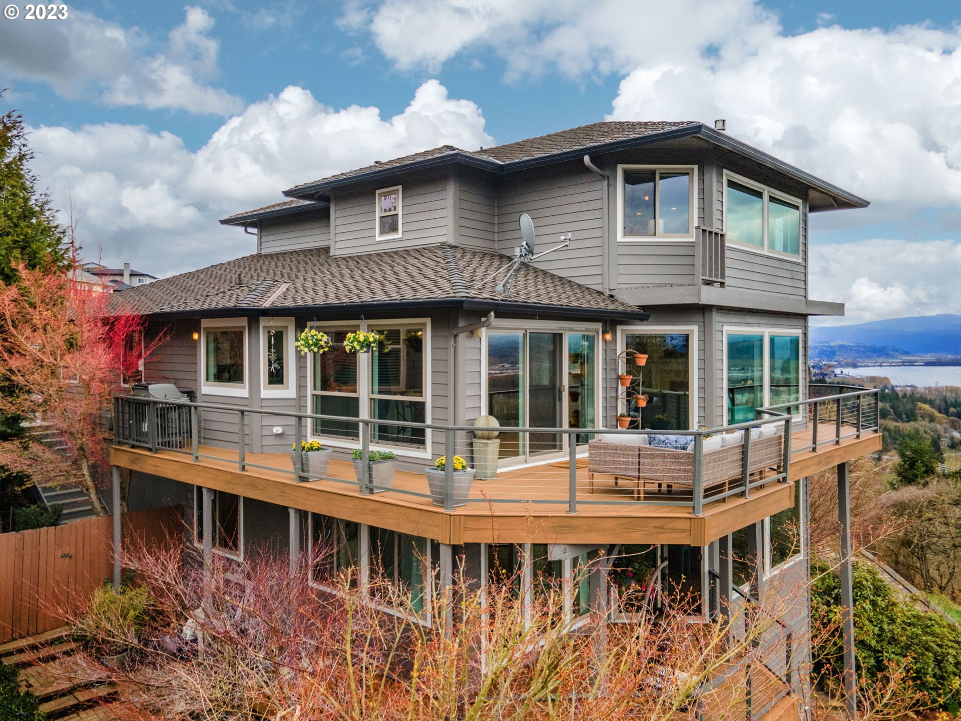 400 Northwest View Ridge Street Camas, WA 98607 - Photo 19 of 48 Deck
