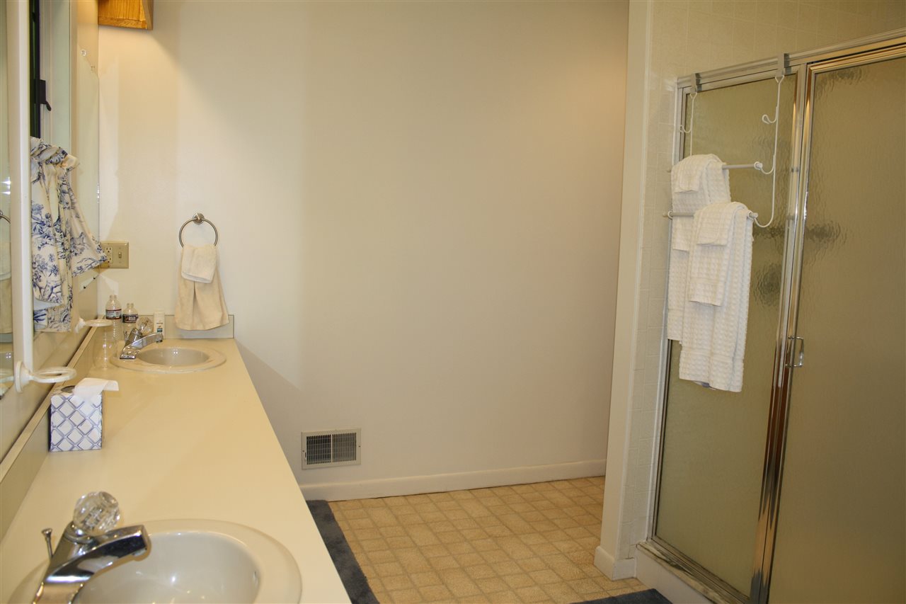 1202 Branch Hill Road Readsboro, VT 05350 - Photo 23 of 40